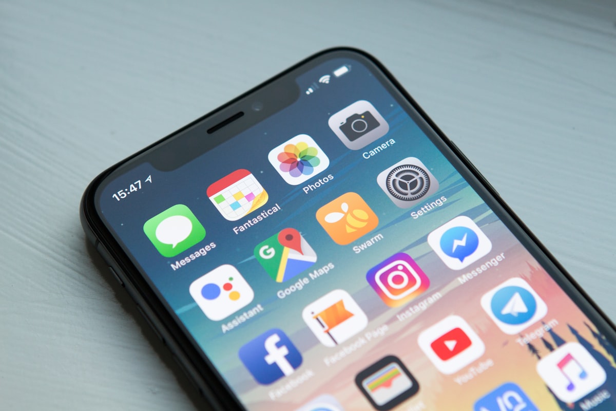 Mobil telefonda uygulama — saha erişimi